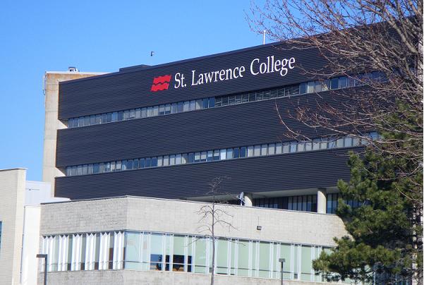 Du học Canada - ST. LAWRENCE COLLEGE